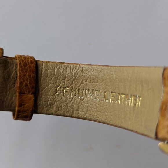 Fossil Collection Vintage Quartz Watch with Genuine Leather Band UNTESTED - Picture 5 of 10